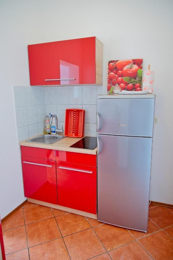 Apartmans Dina And Hana Radeki Polje 50 Διαμέρισμα Loborika Εξωτερικό φωτογραφία