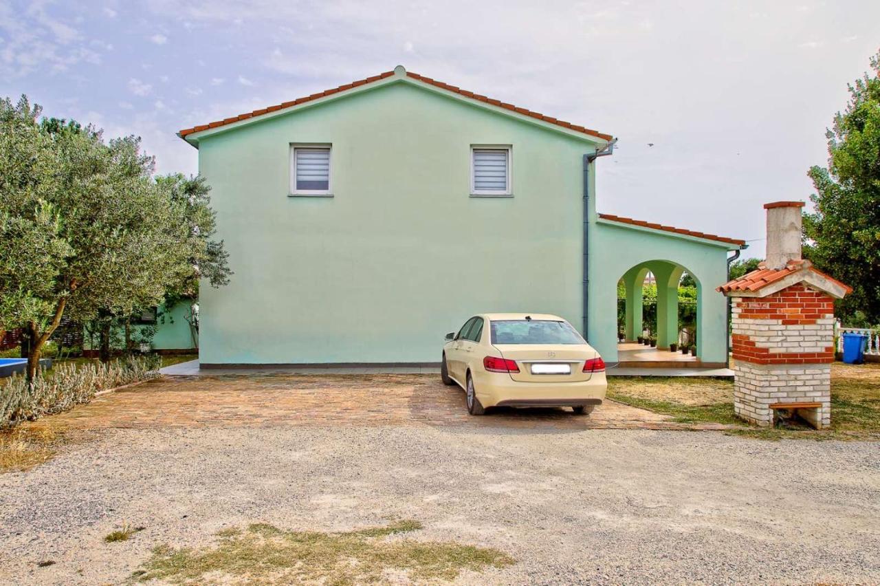 Apartmans Dina And Hana Radeki Polje 50 Διαμέρισμα Loborika Εξωτερικό φωτογραφία