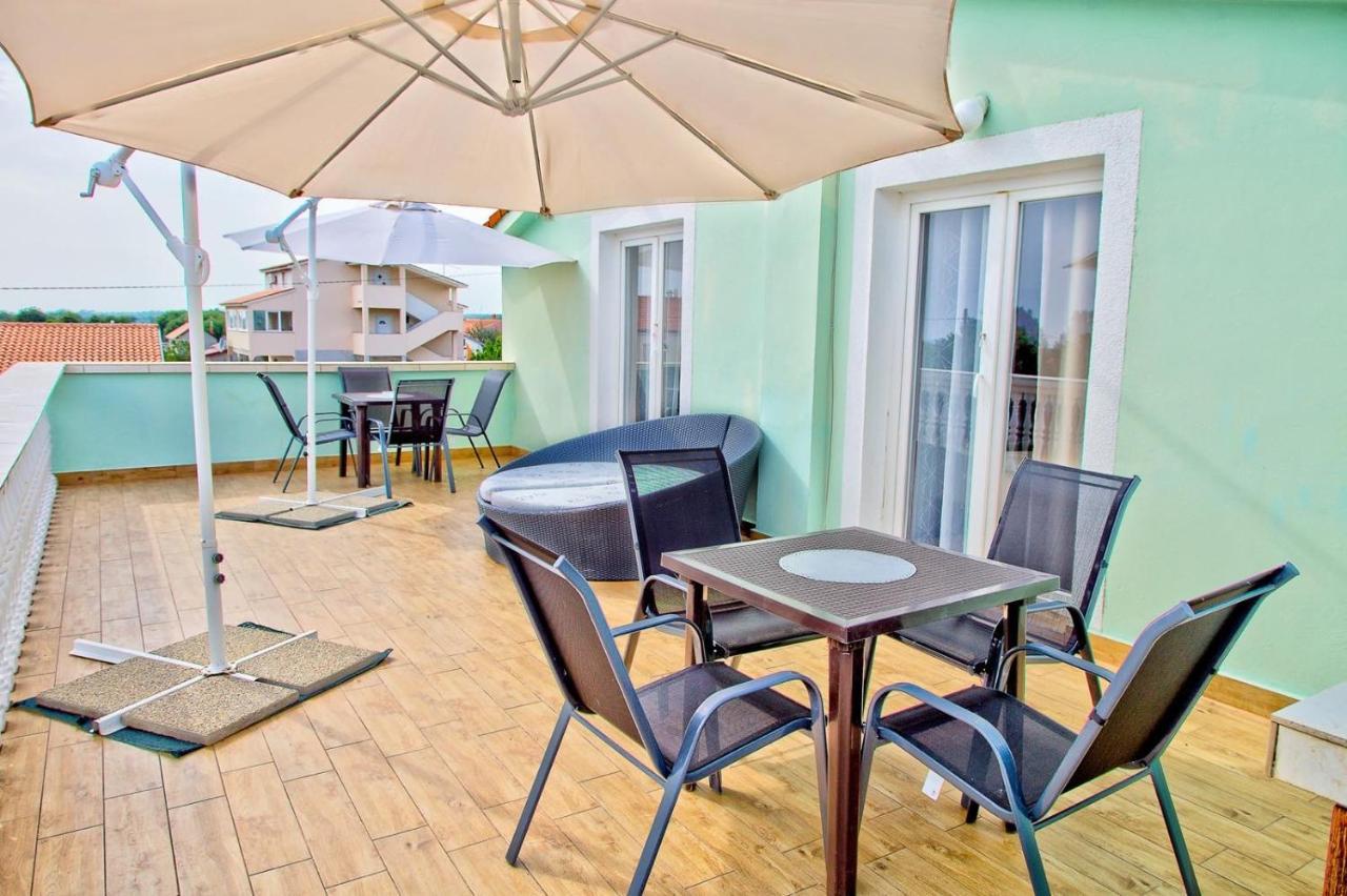 Apartmans Dina And Hana Radeki Polje 50 Διαμέρισμα Loborika Εξωτερικό φωτογραφία