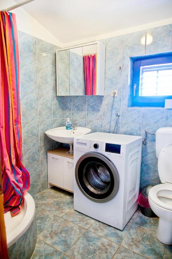 Apartmans Dina And Hana Radeki Polje 50 Διαμέρισμα Loborika Εξωτερικό φωτογραφία