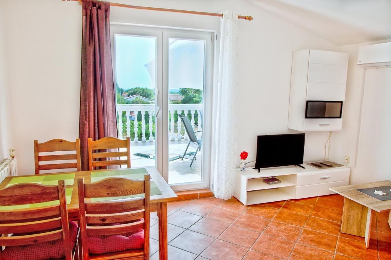 Apartmans Dina And Hana Radeki Polje 50 Διαμέρισμα Loborika Εξωτερικό φωτογραφία