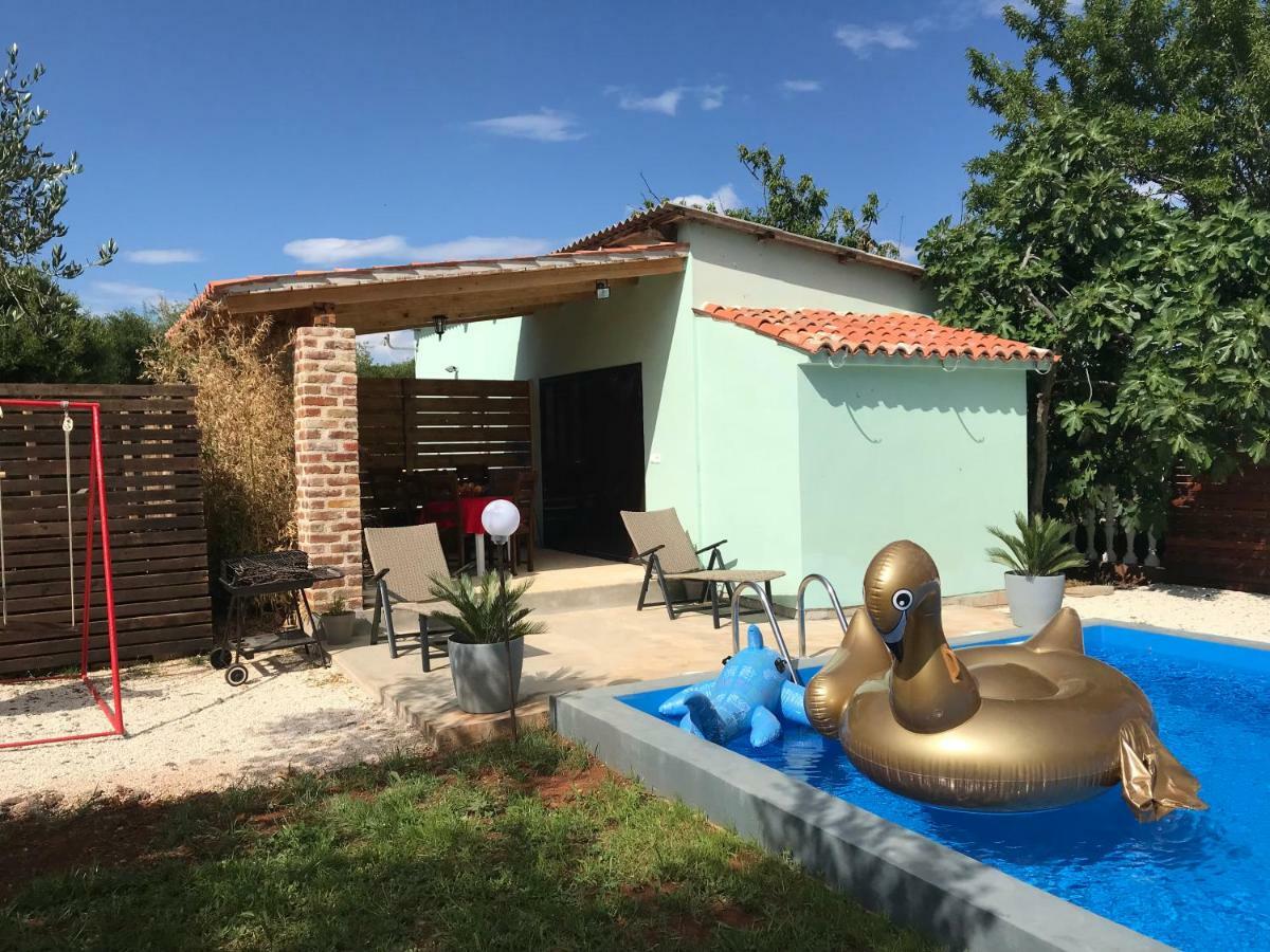 Apartmans Dina And Hana Radeki Polje 50 Διαμέρισμα Loborika Εξωτερικό φωτογραφία