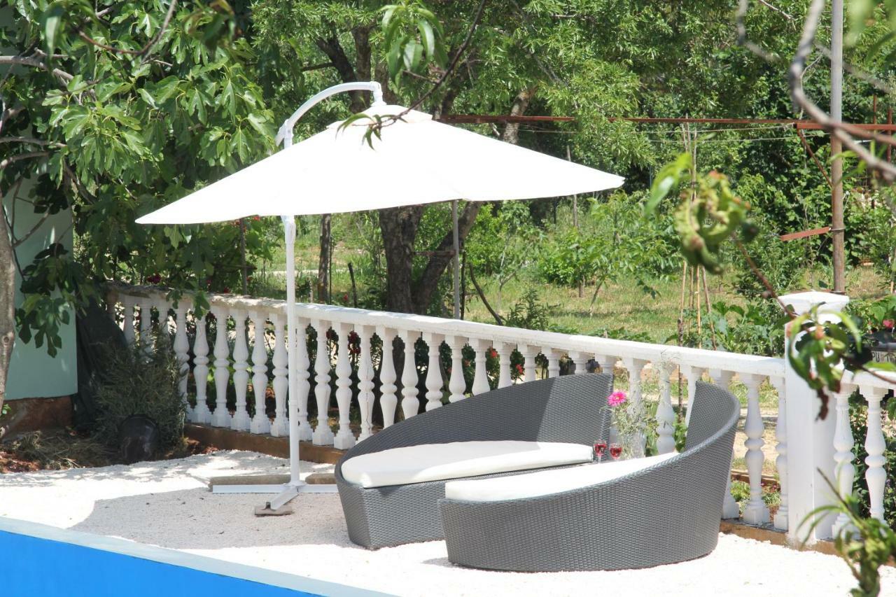 Apartmans Dina And Hana Radeki Polje 50 Διαμέρισμα Loborika Εξωτερικό φωτογραφία
