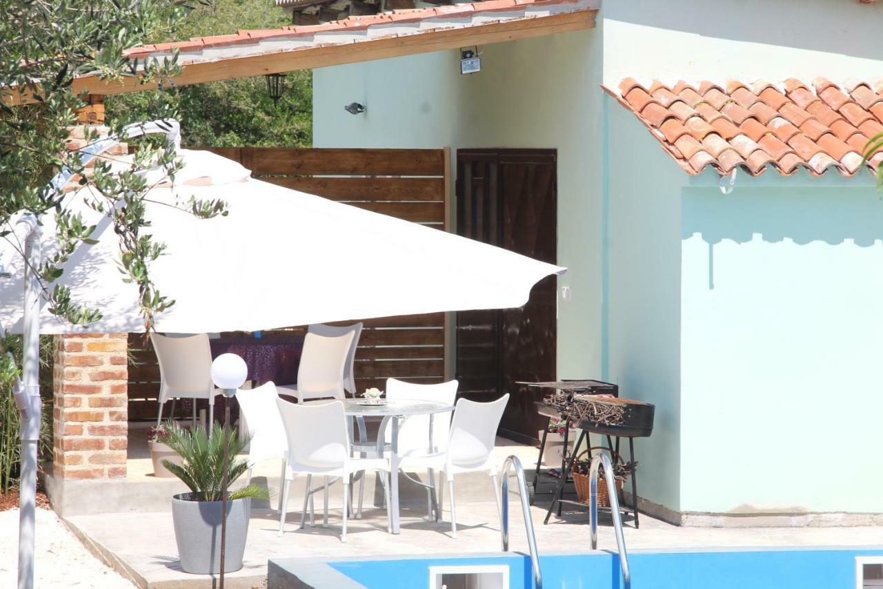 Apartmans Dina And Hana Radeki Polje 50 Διαμέρισμα Loborika Εξωτερικό φωτογραφία